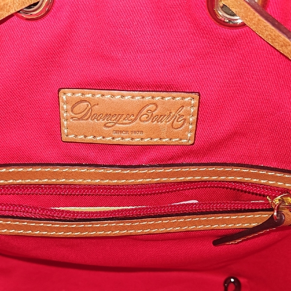 Dooney And Bourke Saffiano Drawstring Crossbody, Nwt - Picture 6 of 16